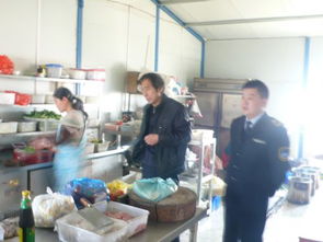 縣食品藥品監(jiān)管局開展旅游景點(diǎn)餐飲服務(wù)食品安全專項(xiàng)檢查，切實(shí)提升旅游服務(wù)品質(zhì)